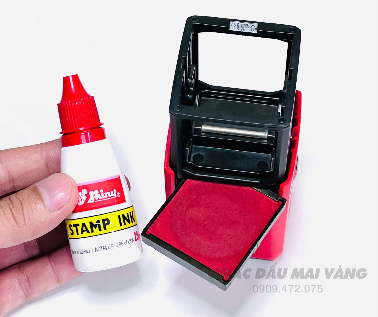 thêm mực cho con dấu