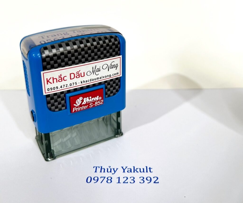 khắc dấu tại Đống Đa